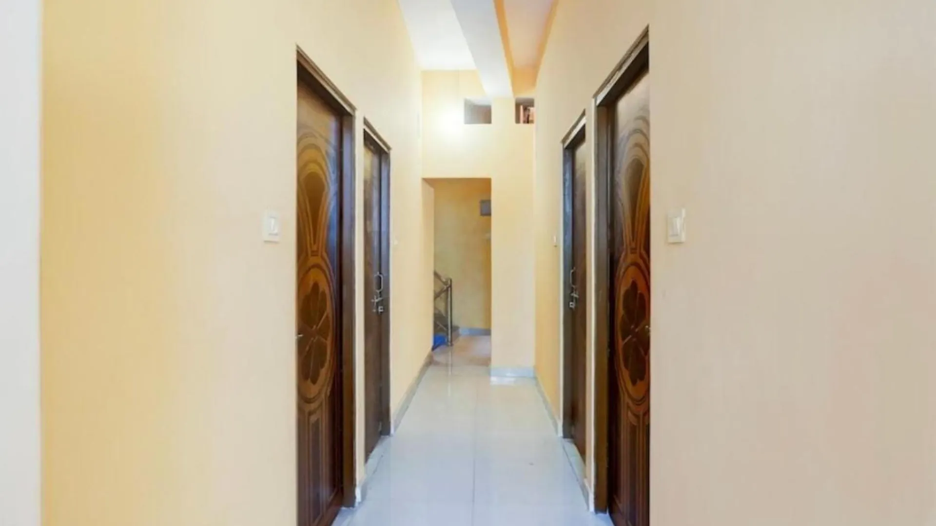 ****  Hotel Premium Vista Inn Stay Near Siddheshwari Maa Durga - Fully Air Conditioned Hotel - Best Premium Hotel 바라나시 인도